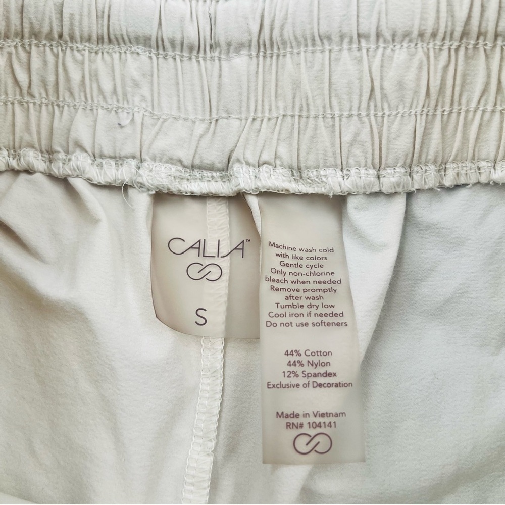 3 Pairs of Athletic Shorts Athleta and Calia Womans Size Small 2 Black 1 Cream - Picture 2 of 9
